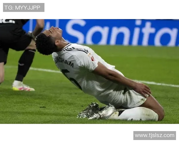 镜头捕捉：五大联赛赛场小动作引发热议